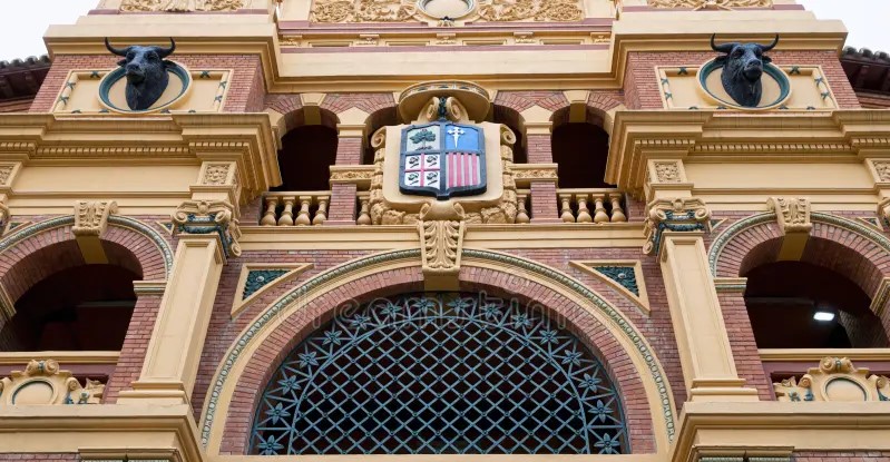 fachada plaza de toros